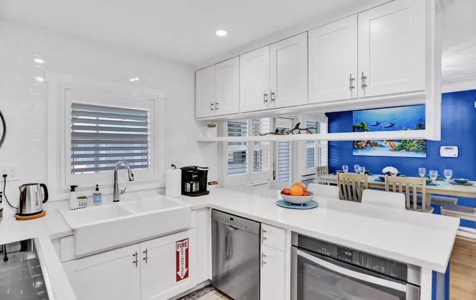 42 SW 12TH STREET Dania Beach, FL 33004
