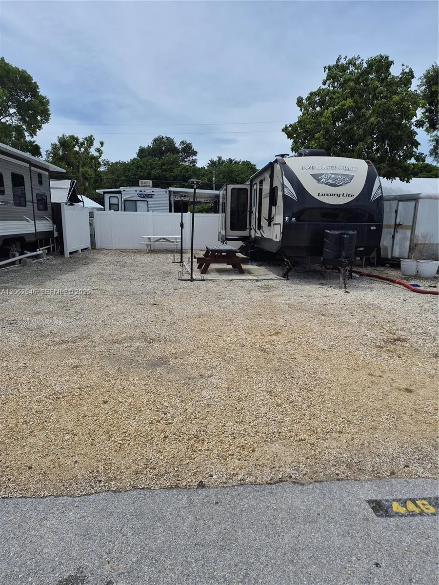325 Calusa St Key Largo, FL 33037