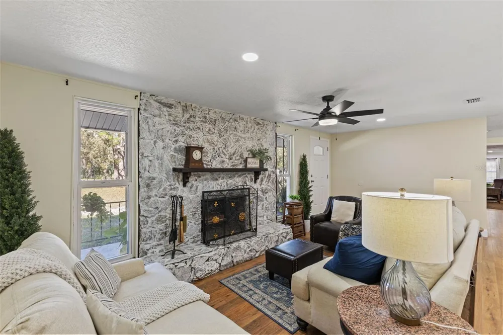 17504 THOMAS BOULEVARD Hudson, FL 34667