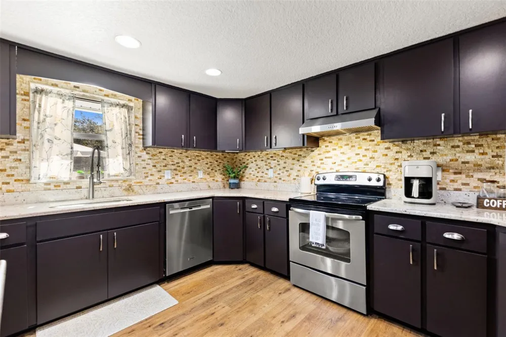 17504 THOMAS BOULEVARD Hudson, FL 34667