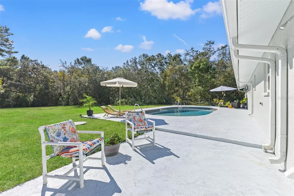 17504 THOMAS BOULEVARD Hudson, FL 34667