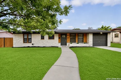 458 Maplewood Ln