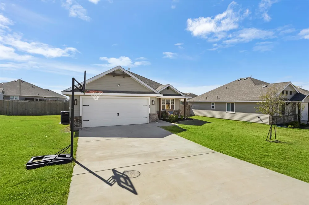103 Olivia Street Hillsboro, TX 76645