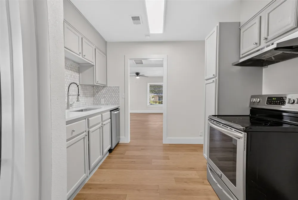 7428 Llano Avenue Fort Worth, TX 76116