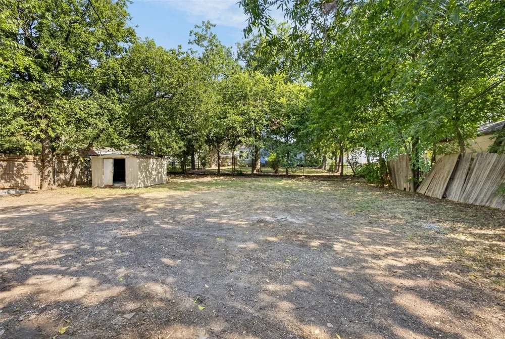 7428 Llano Avenue Fort Worth, TX 76116