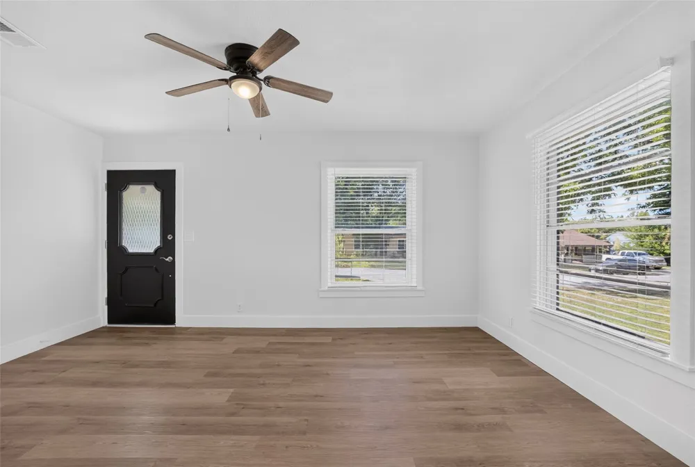 7428 Llano Avenue Fort Worth, TX 76116