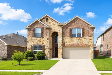 817 Black Hawk Drive
