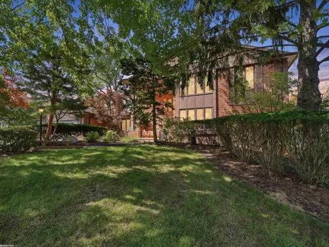 4677 Rolling Ridge Road