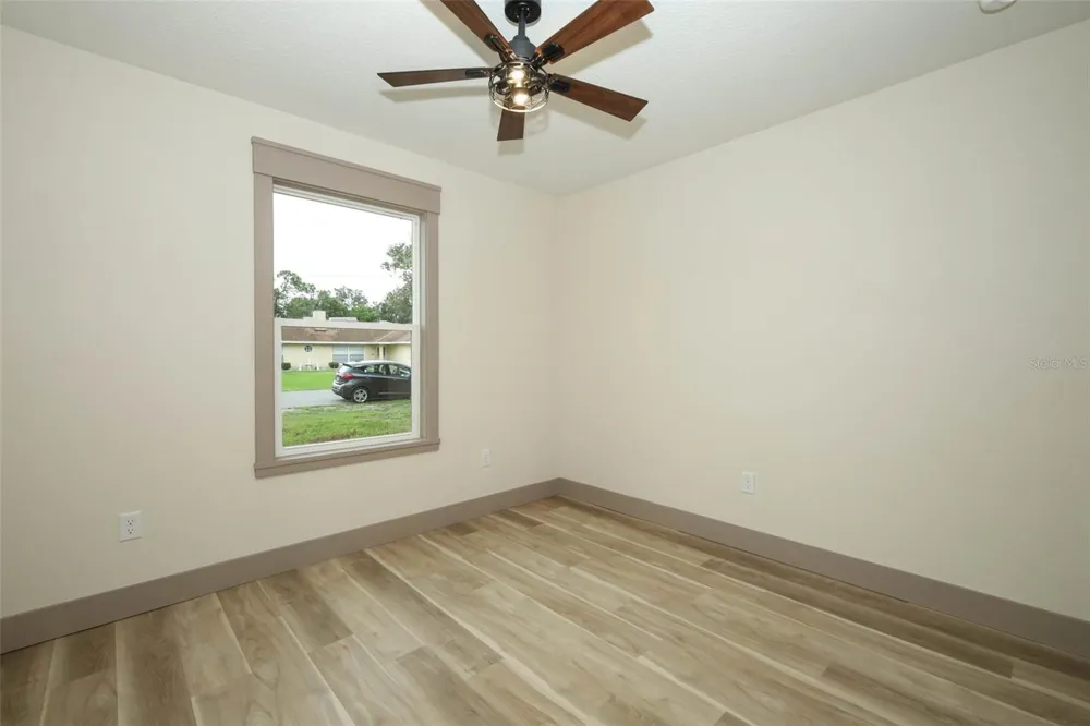 940 S DEAN CIRCLE Deltona, FL 32738