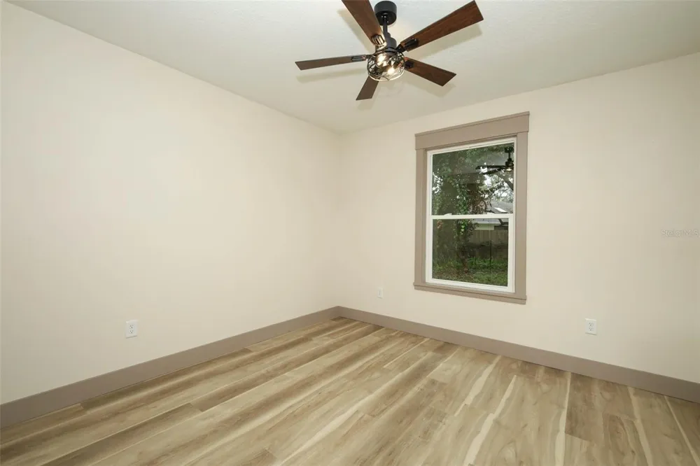 940 S DEAN CIRCLE Deltona, FL 32738
