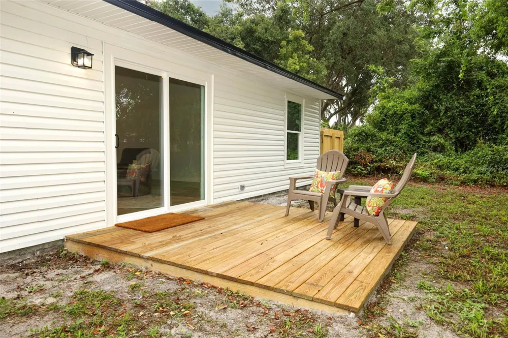 940 S DEAN CIRCLE Deltona, FL 32738