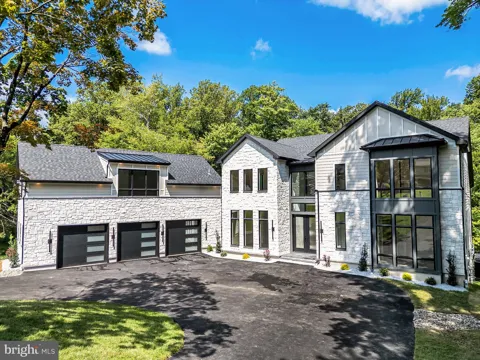 1502 CHINQUAPIN ROAD