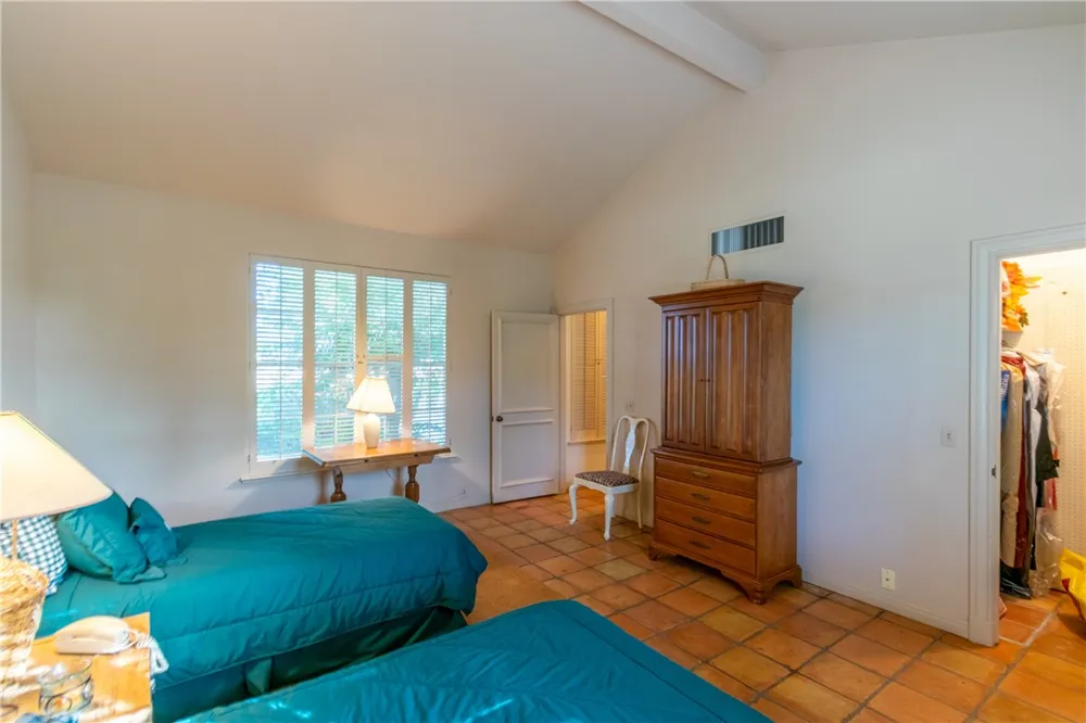 4 Caleta Circle Alice, TX 78332