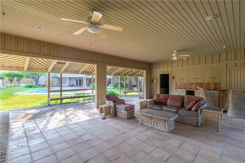 4 Caleta Circle Alice, TX 78332
