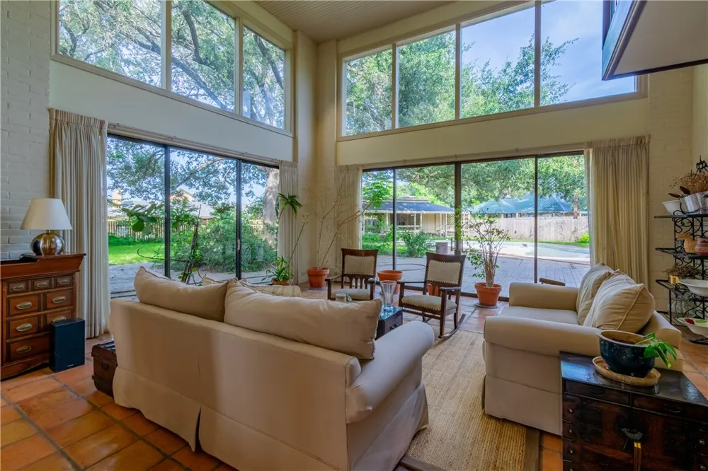 4 Caleta Circle Alice, TX 78332