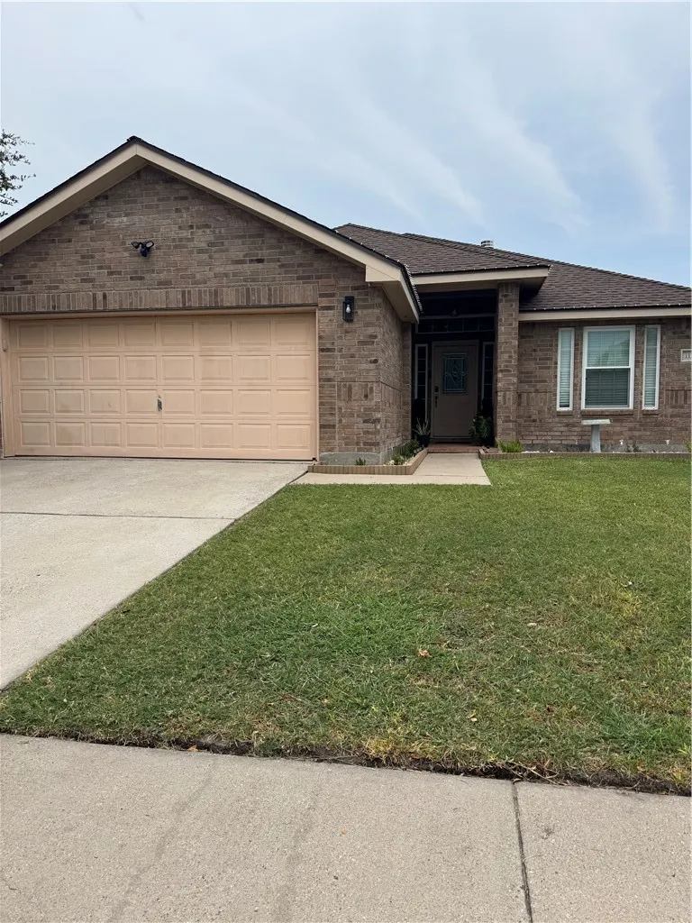 1113 Meadow Brook Drive Portland, TX 78374
