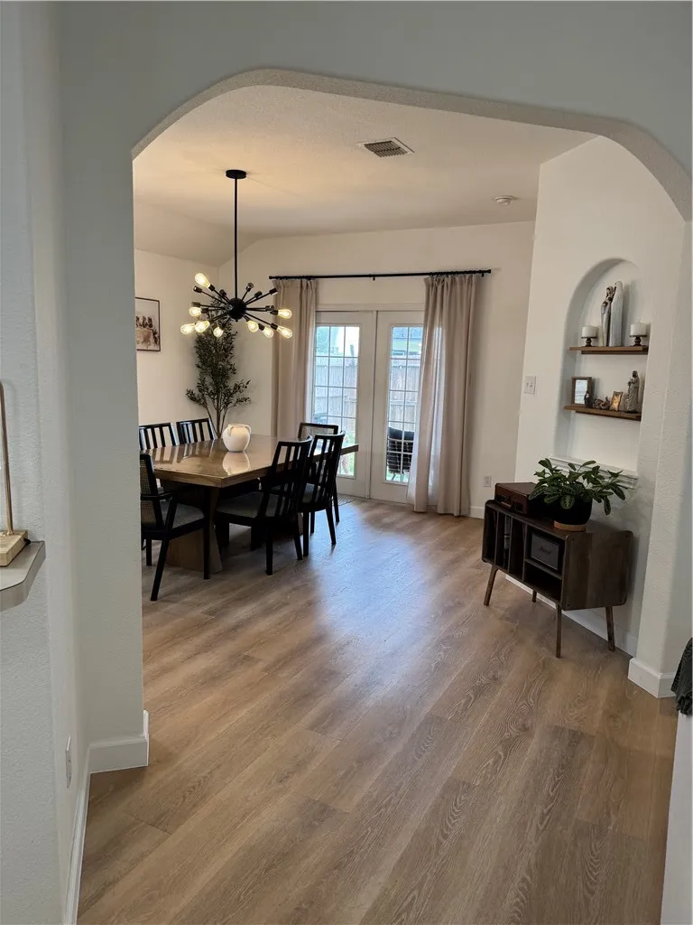 1113 Meadow Brook Drive Portland, TX 78374