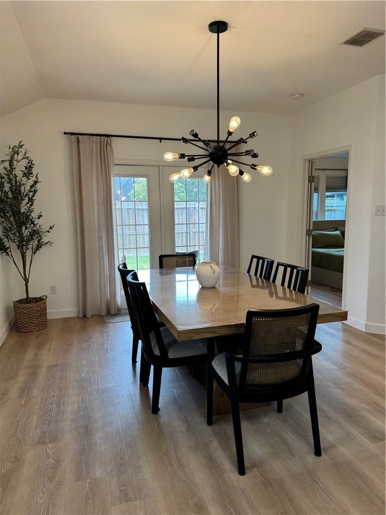 1113 Meadow Brook Drive Portland, TX 78374