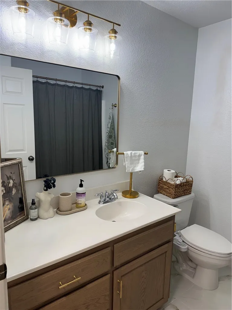 1113 Meadow Brook Drive Portland, TX 78374