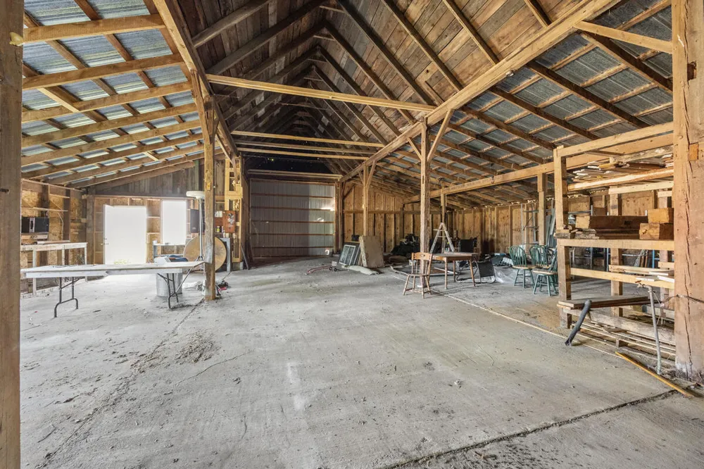 18757 County Line Road Reynolds Township, MI 49336