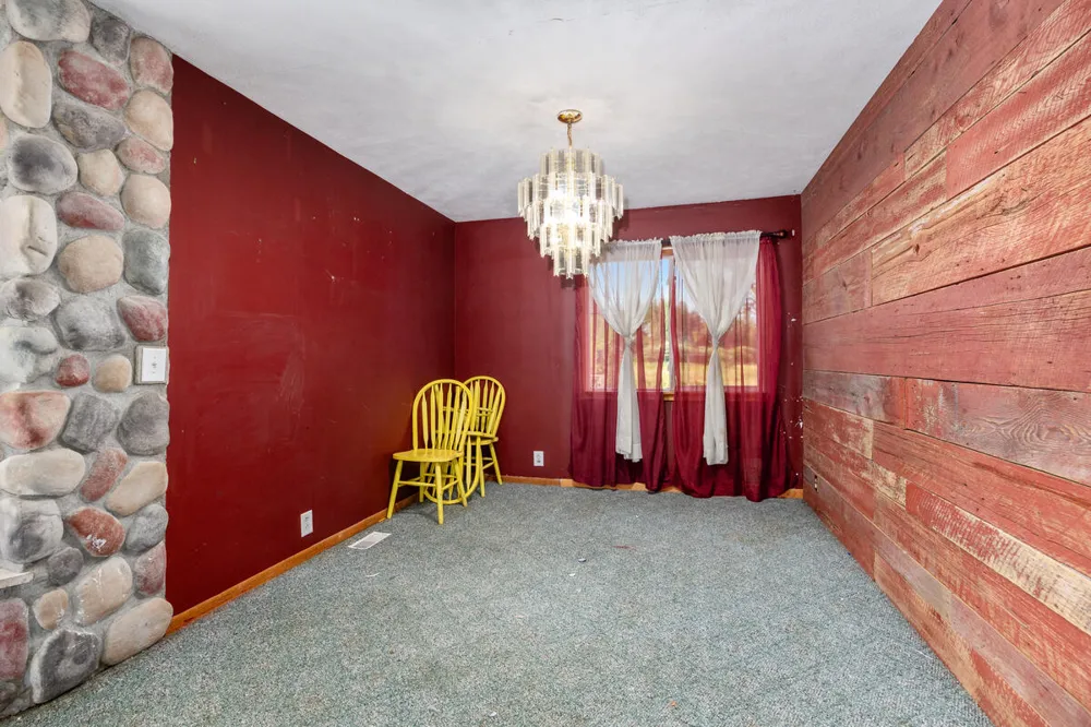 18757 County Line Road Reynolds Township, MI 49336