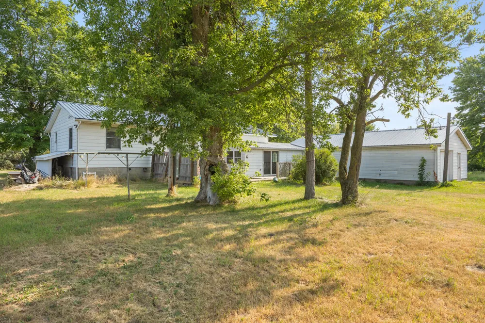 18757 County Line Road Reynolds Township, MI 49336