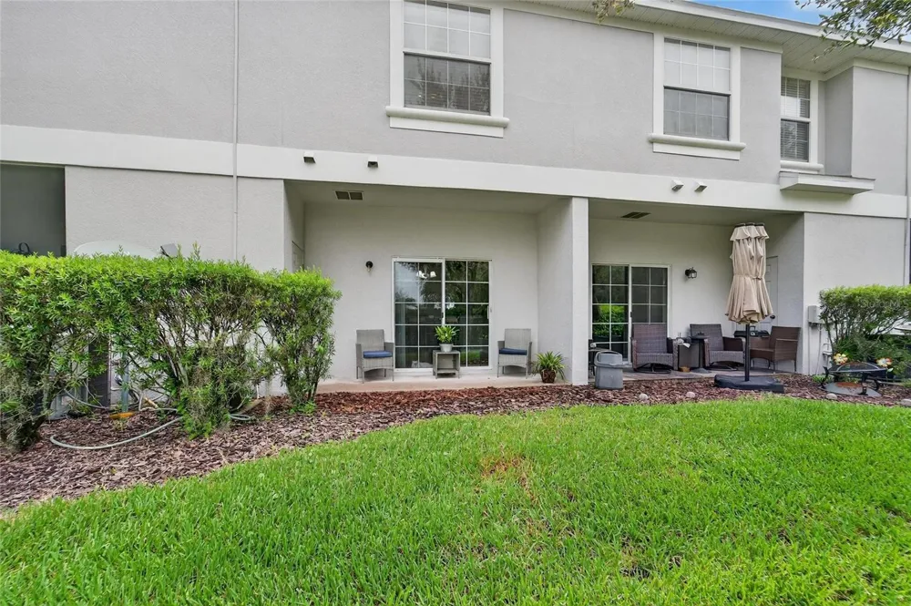 2052 GREENWOOD VALLEY DRIVE Plant City, FL 33563