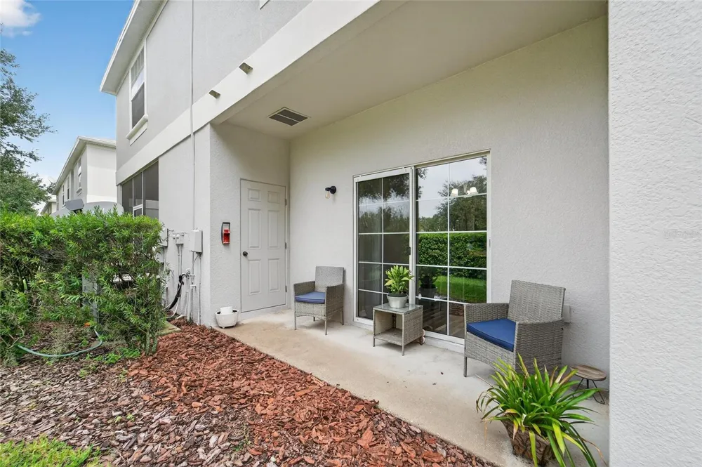 2052 GREENWOOD VALLEY DRIVE Plant City, FL 33563