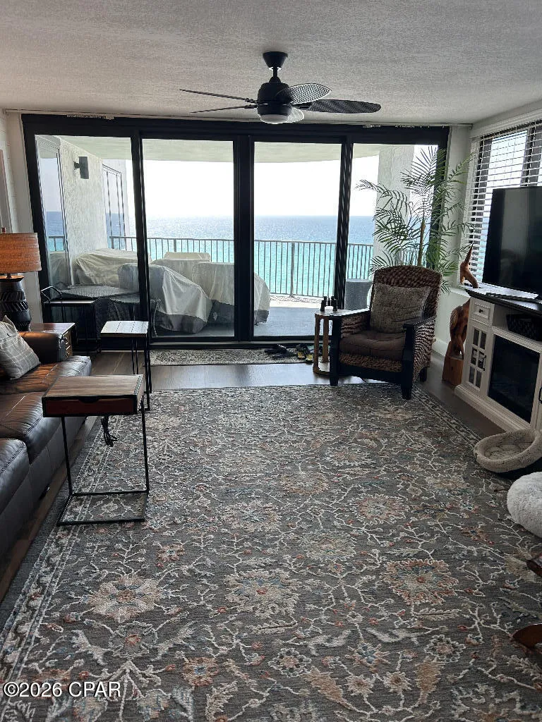 6201 Thomas Drive #809 Panama City, FL 32408