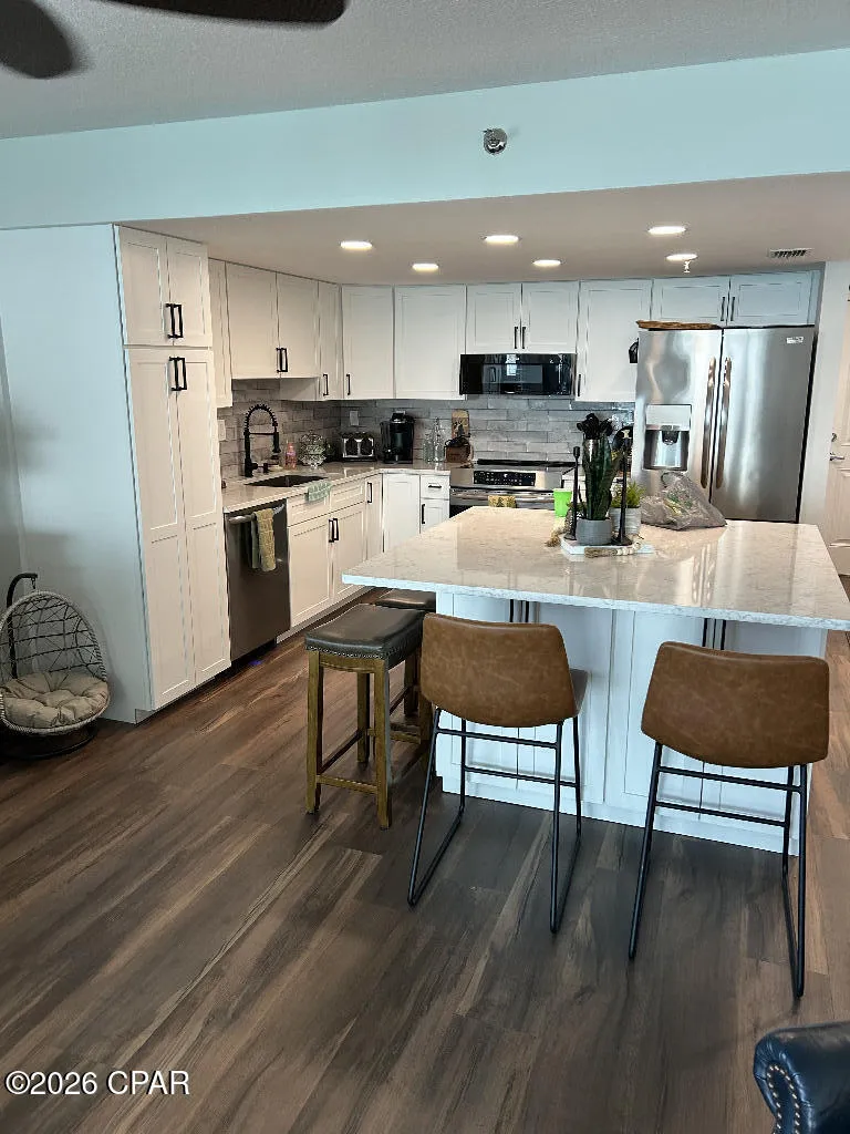 6201 Thomas Drive #809 Panama City, FL 32408