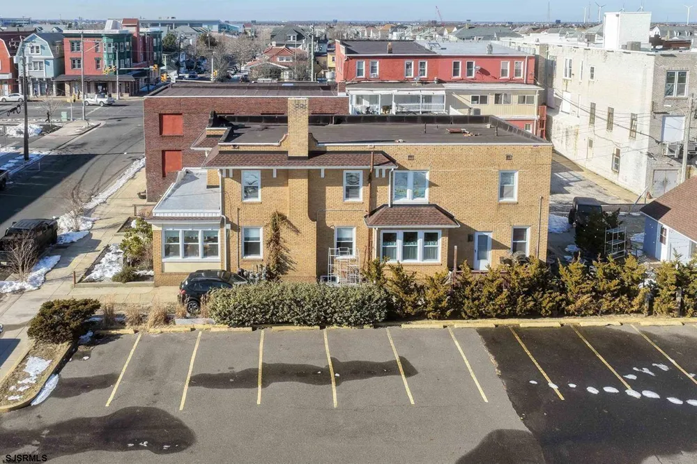 3 S Montpelier Ave Atlantic City, NJ 08401