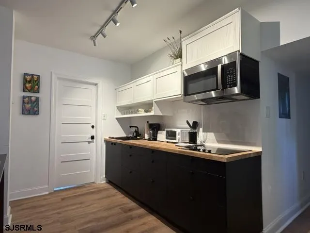 3 S Montpelier Ave Atlantic City, NJ 08401