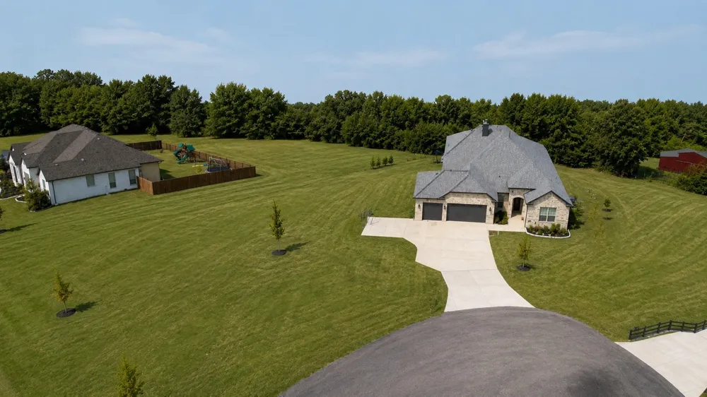 1701 Flint Circle Van Alstyne, TX 75495