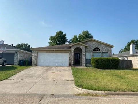 4024 Periwinkle Drive