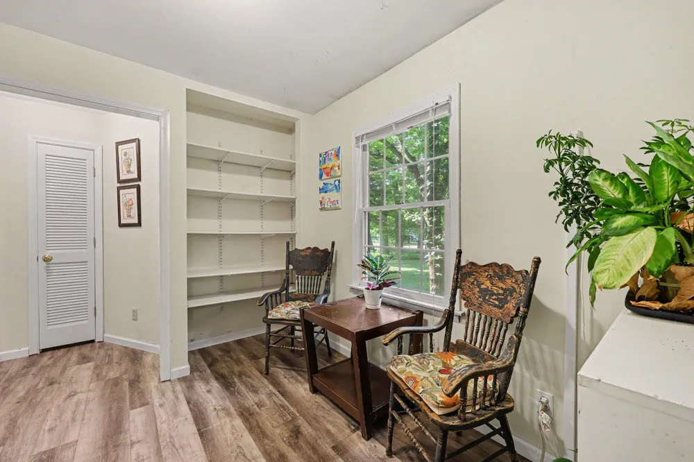 215 Wickenham Drive Spring Arbor, MI 49283