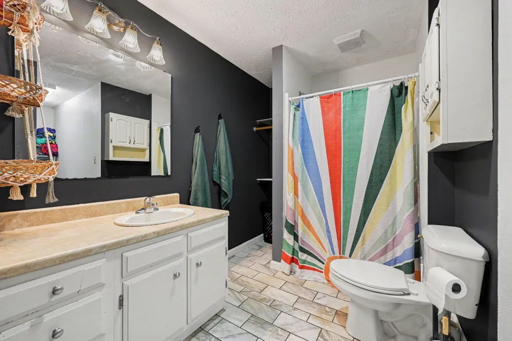 215 Wickenham Drive Spring Arbor, MI 49283