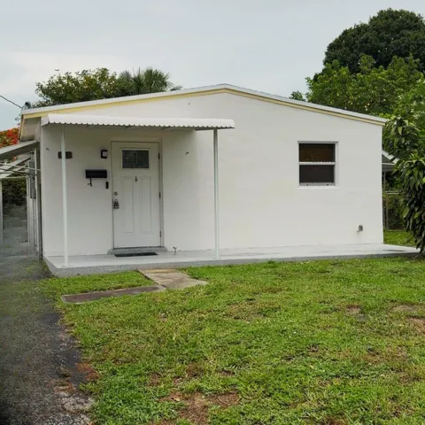 2573 NW 58th Avenue
