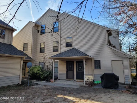 1103 Poppy Place