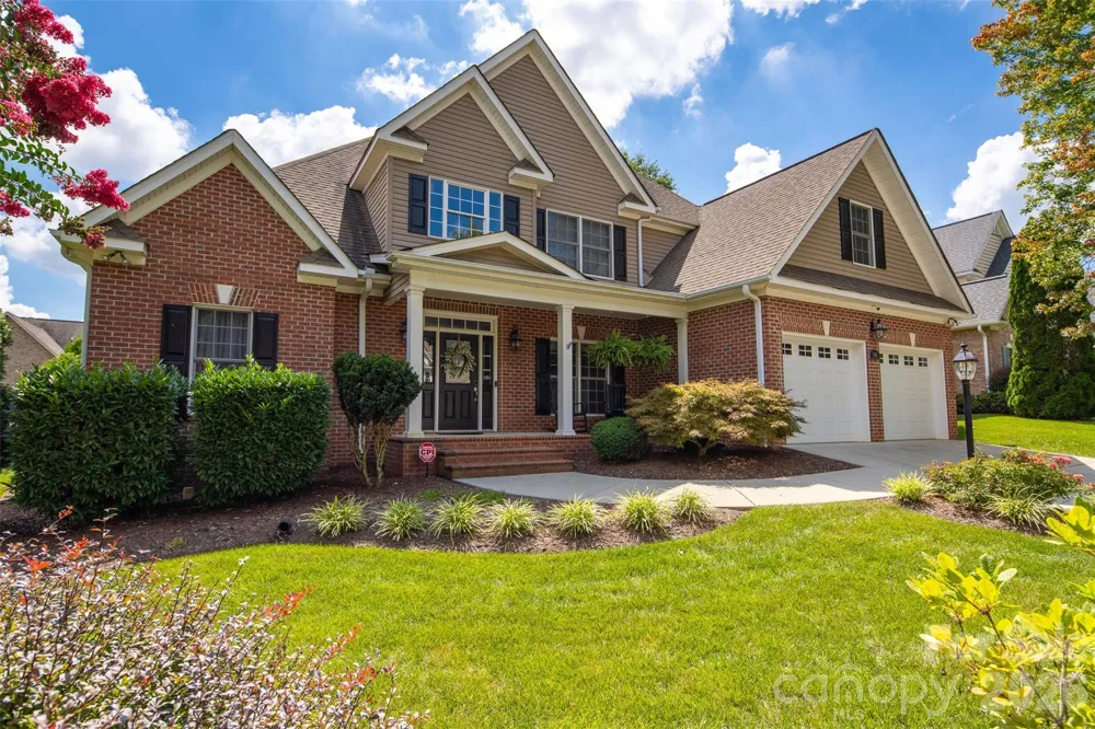1746 30th Avenue Drive NE Hickory, NC 28601
