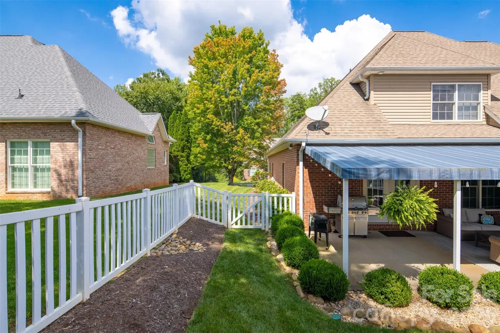 1746 30th Avenue Drive NE Hickory, NC 28601