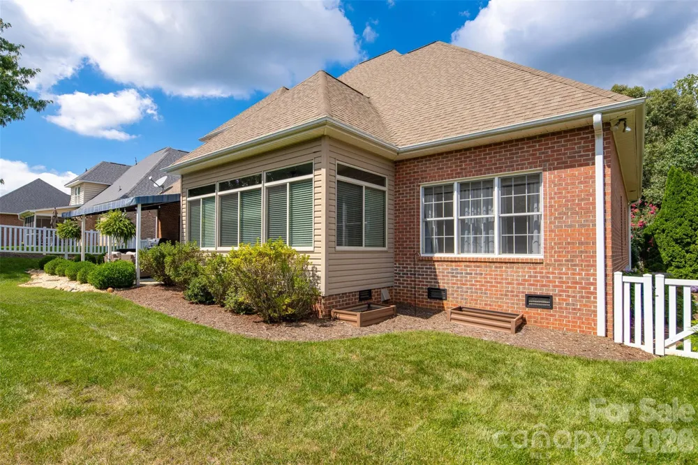 1746 30th Avenue Drive NE Hickory, NC 28601