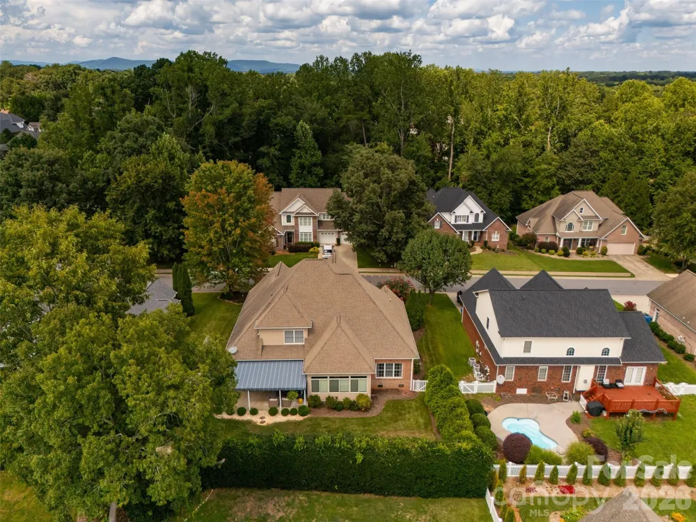 1746 30th Avenue Drive NE Hickory, NC 28601