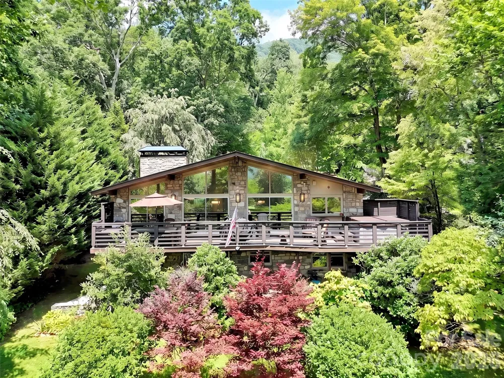 43 Red Oak Drive Maggie Valley, NC 28751
