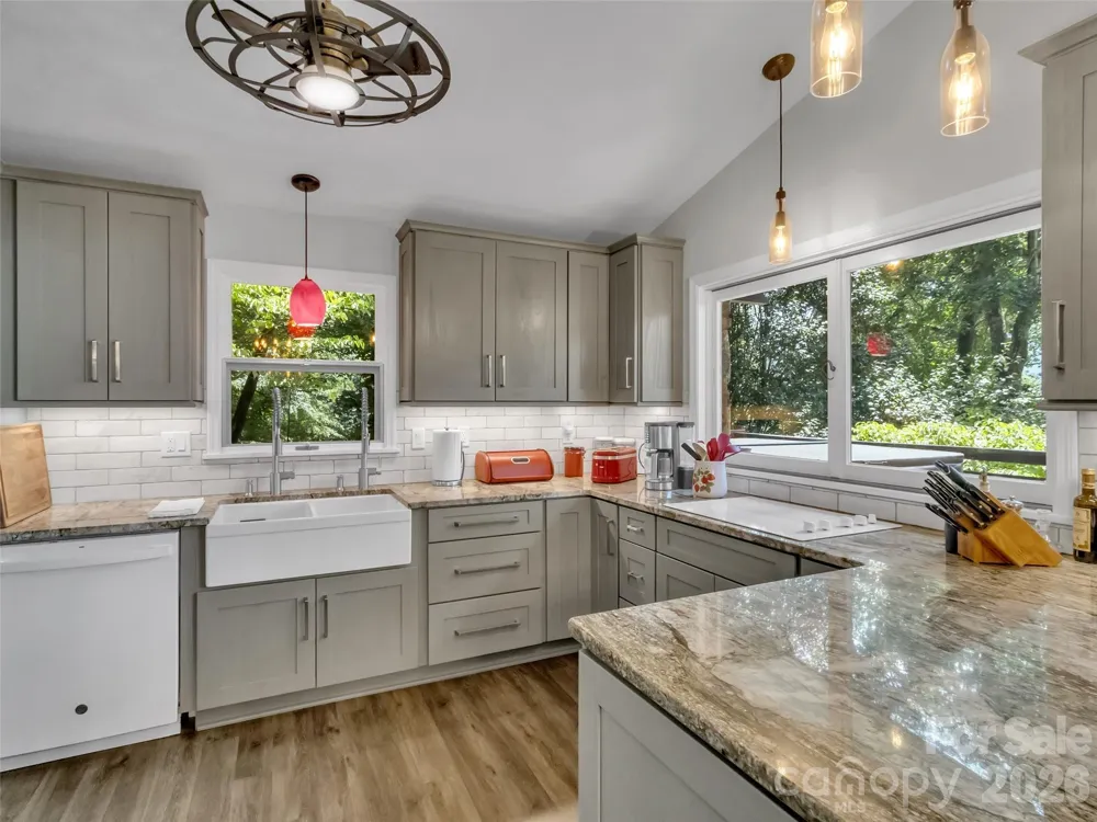 43 Red Oak Drive Maggie Valley, NC 28751