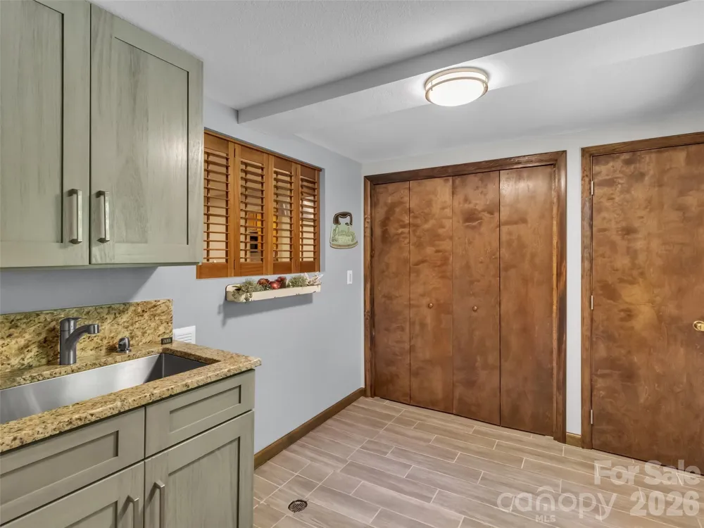 43 Red Oak Drive Maggie Valley, NC 28751