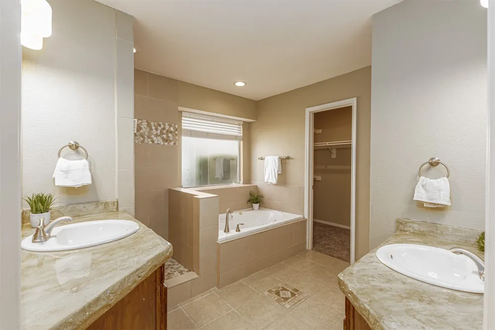 7513 Beverly Drive Rowlett, TX 75089