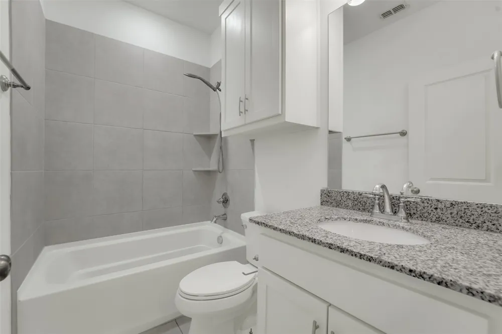 2657 High Cotton Lane Garland, TX 75042