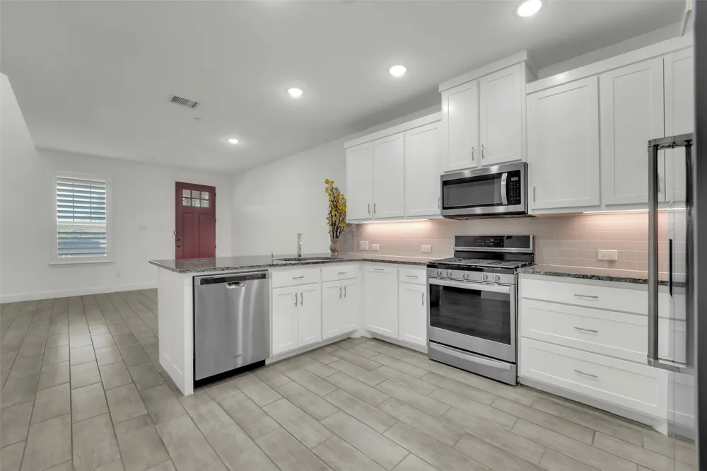 2657 High Cotton Lane Garland, TX 75042