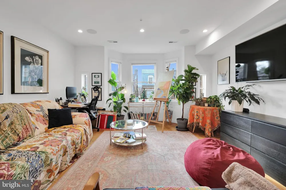 1823 KALORAMA ROAD NW Washington, DC 20009