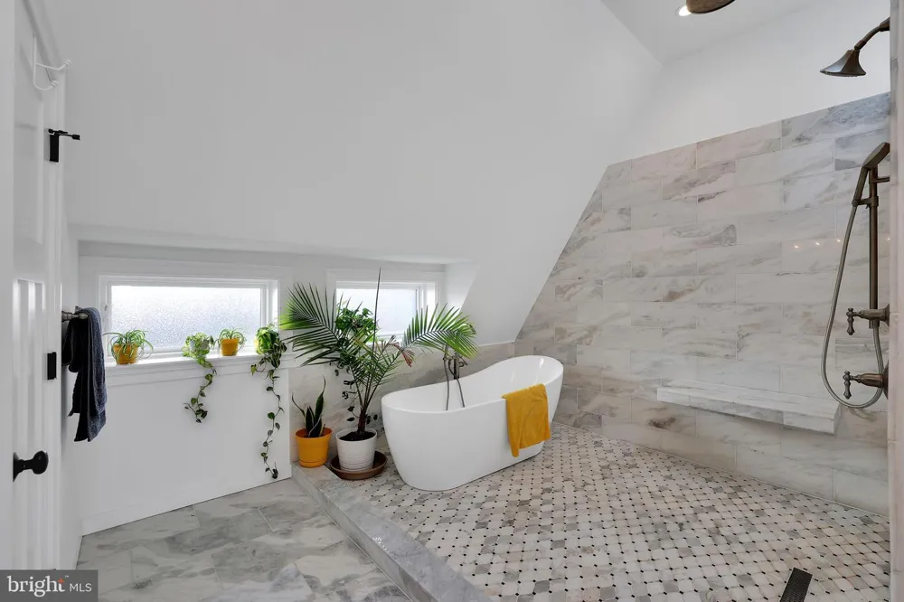 1823 KALORAMA ROAD NW Washington, DC 20009